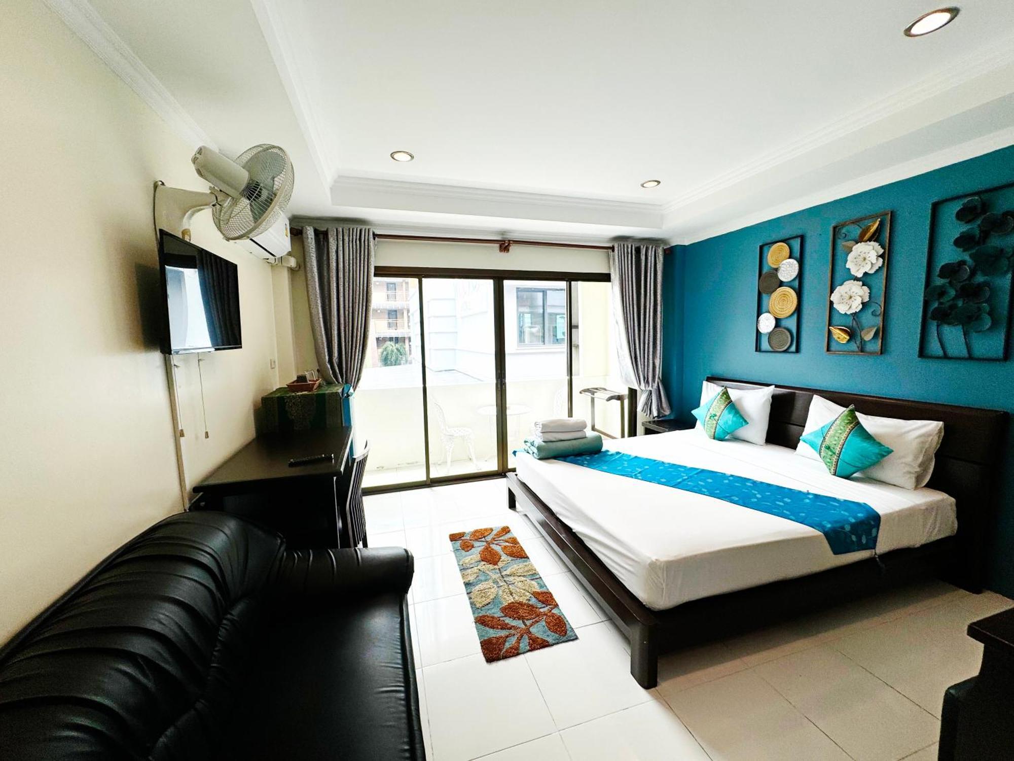 Hotel Sky Silk Decoration House à Patong Extérieur photo