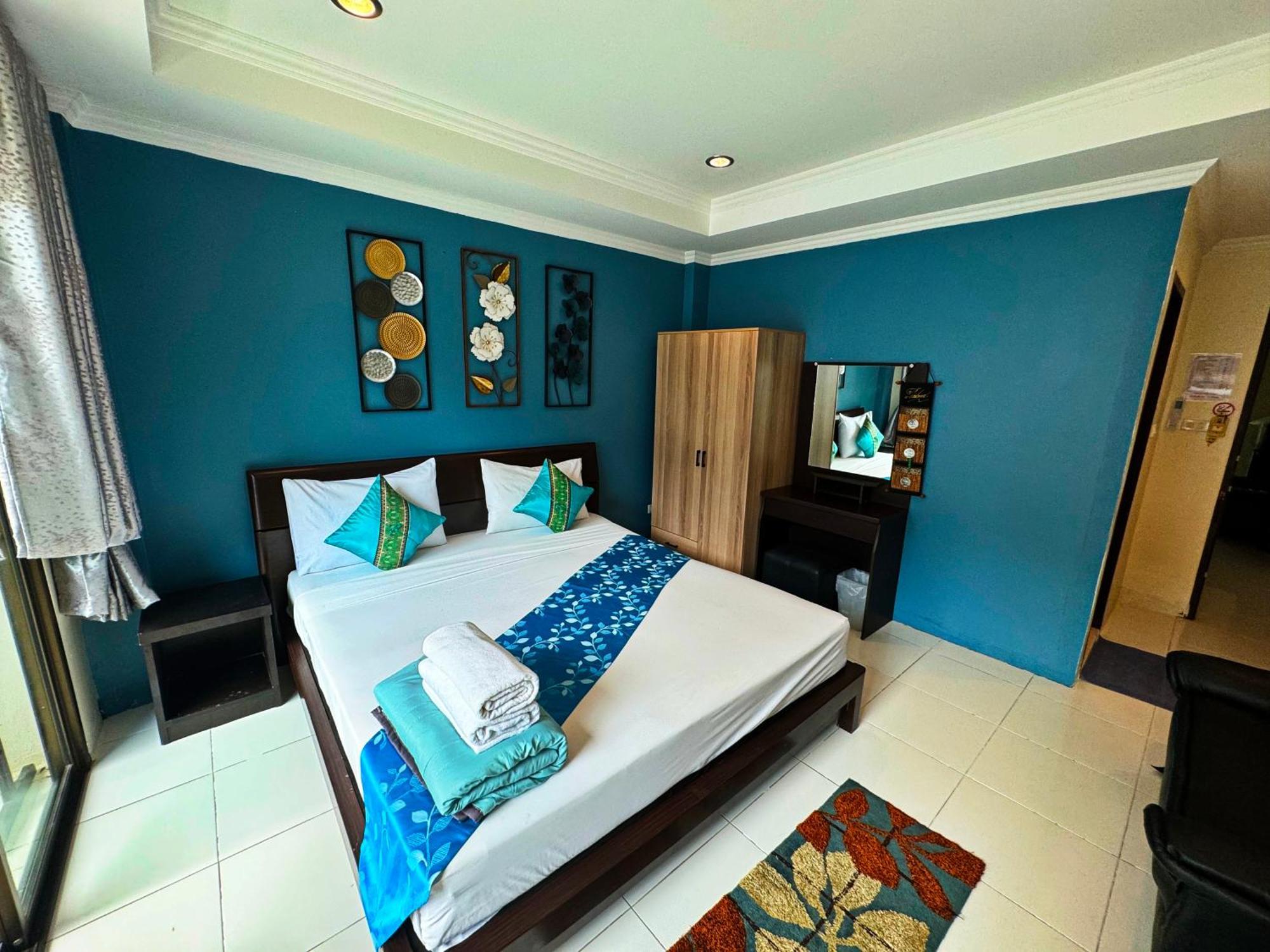 Hotel Sky Silk Decoration House à Patong Extérieur photo