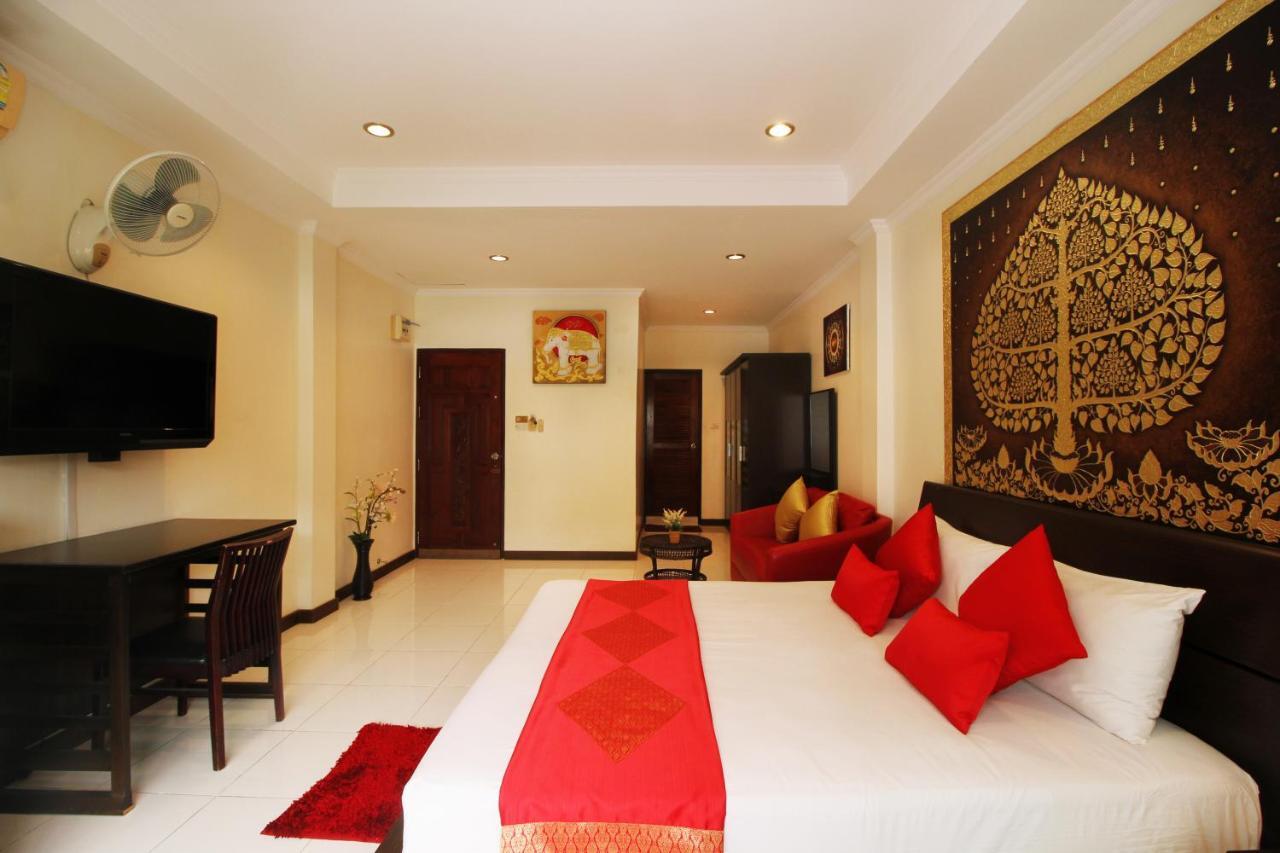 Hotel Sky Silk Decoration House à Patong Extérieur photo